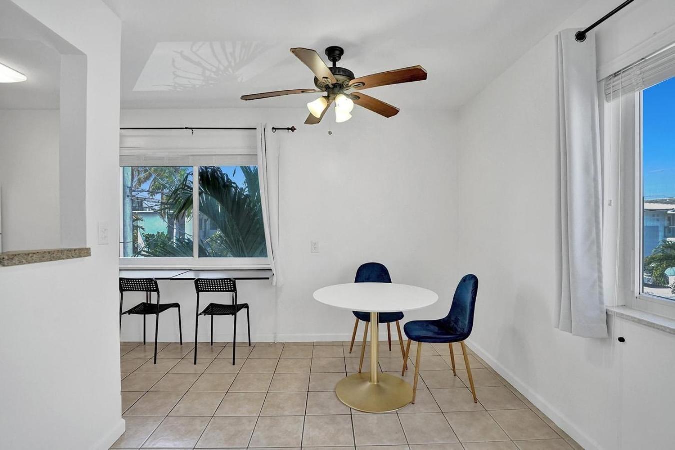 Walk To Dania Beach Christmas Getaway Pool المظهر الخارجي الصورة
